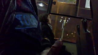 Tena mahafatifaty brunette milf vadiny misento akoho sy mifoka amin'ny borikiny alahady alina, ozona